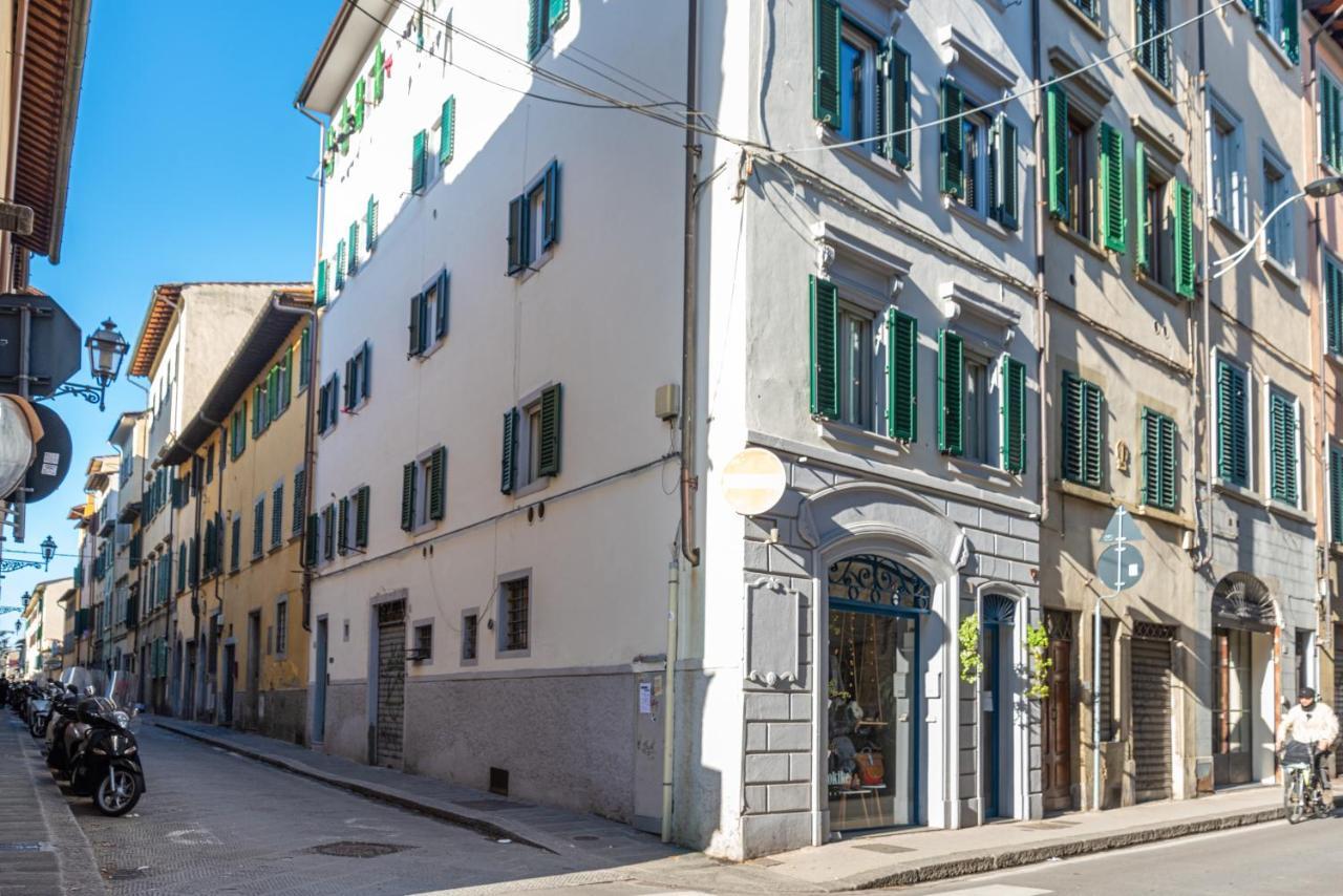 Oltrarno Dreaming Apartment Firenze Bagian luar foto
