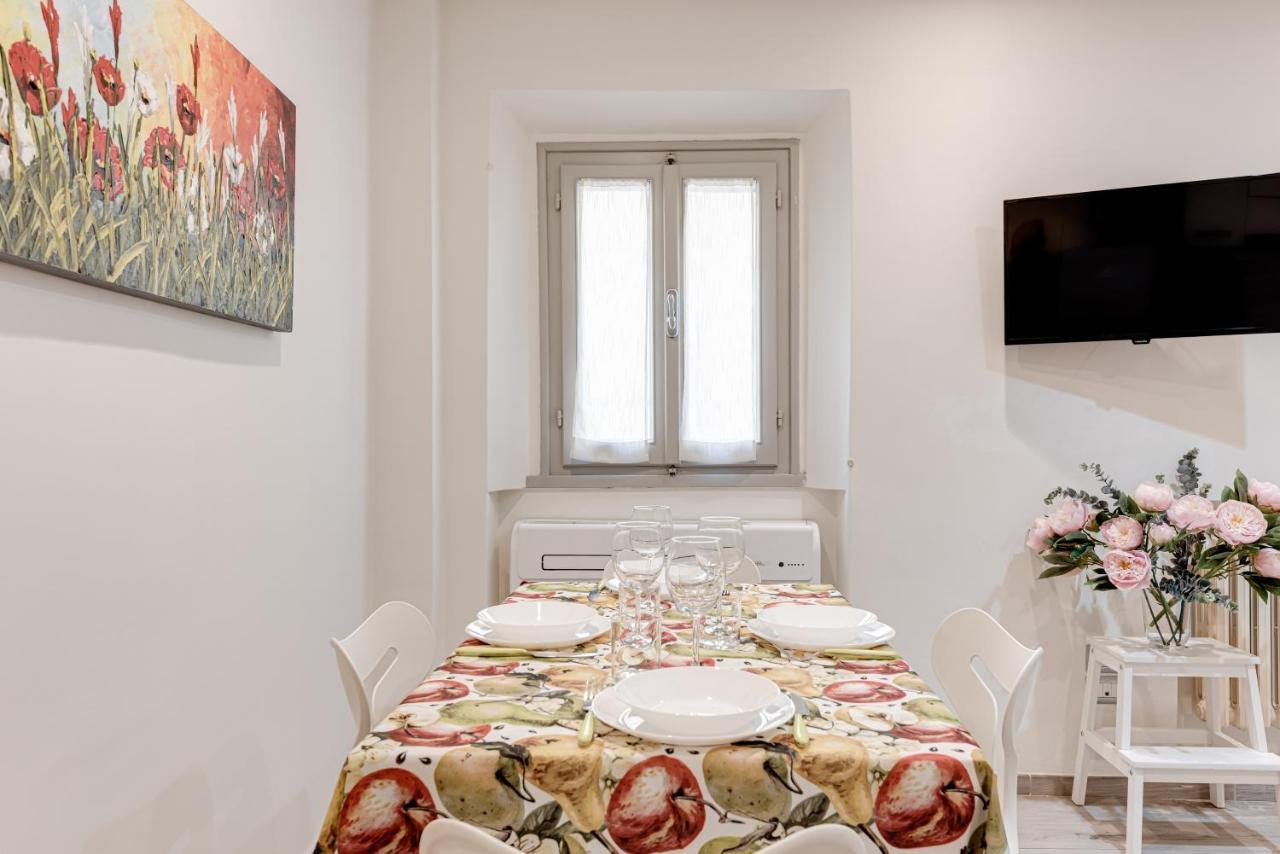 Oltrarno Dreaming Apartment Firenze Bagian luar foto